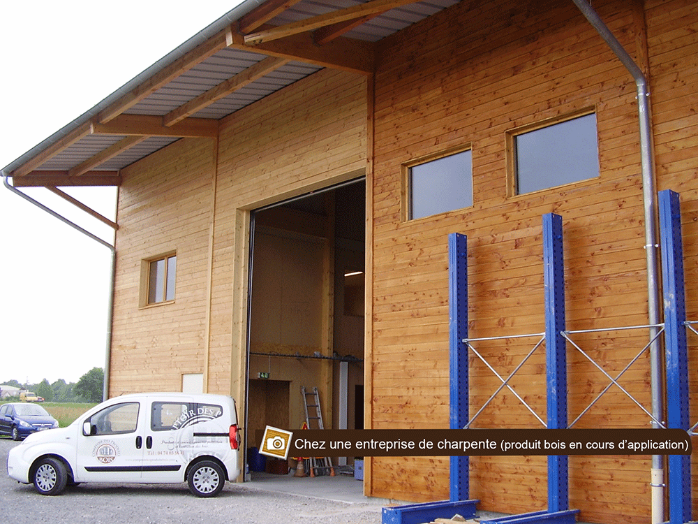 Chez une entreprise de charpente